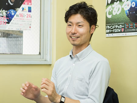 初めて会ったときのことを語る藤原